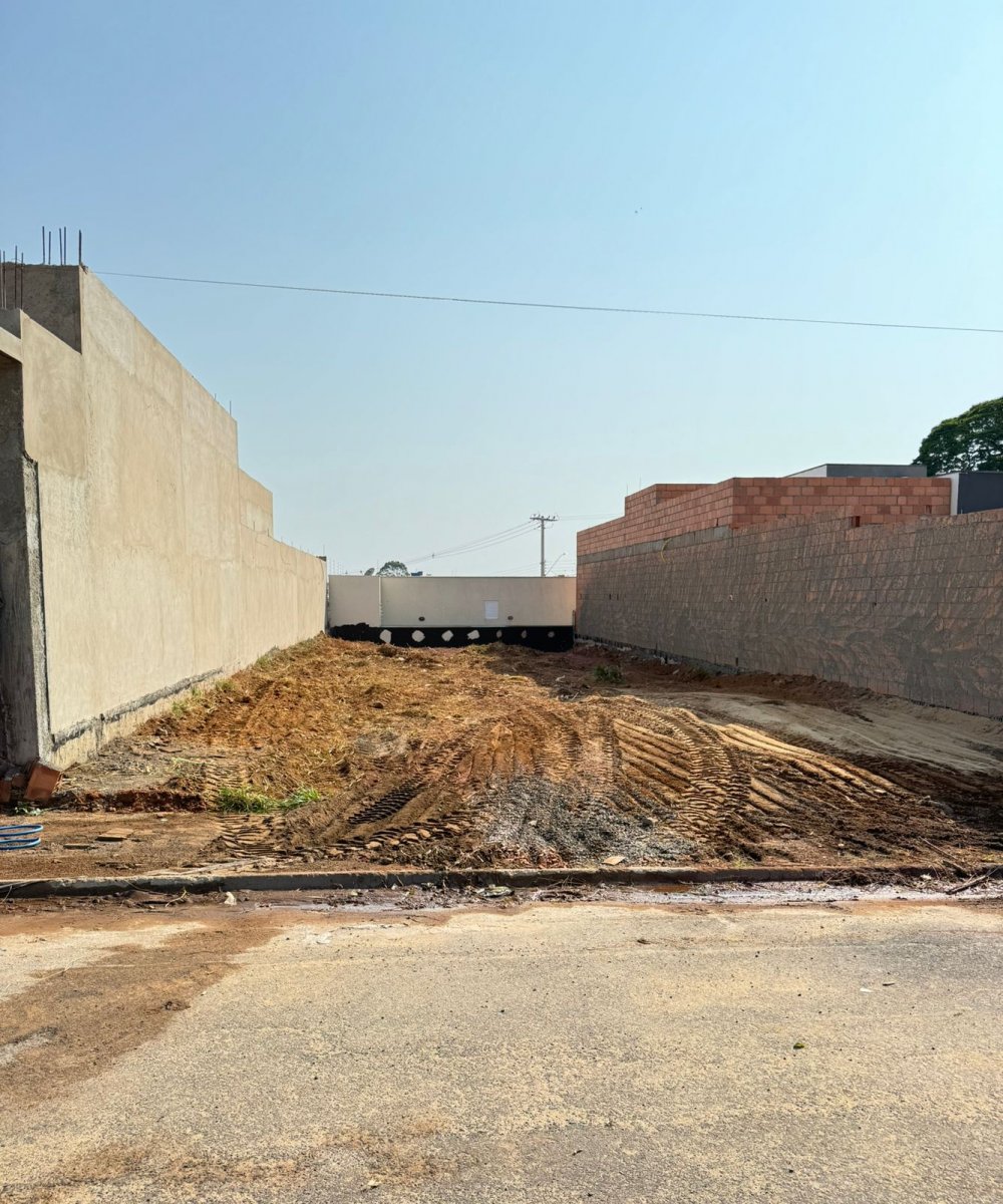 Terreno - Venda - Jardim Trs Colinas - Franca - SP